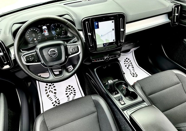 Volvo XC 40 cena 107999 przebieg: 139953, rok produkcji 2018 z Siewierz małe 781